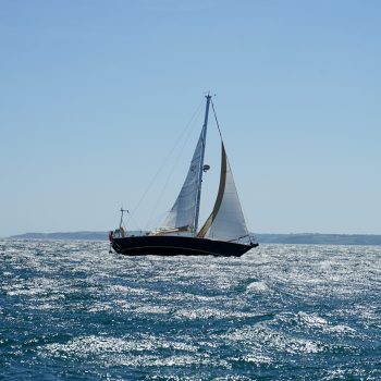 yatch yatch